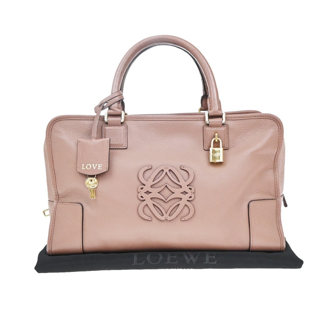 Pink Amazona Bag by Loewe for Women: Pink Amazona Bag by Loewe for Women This Loewe Amazona bag in pink is designed for women and offers both style and functionality. The exterior and interior show signs of wear, including scuffs, dirt,