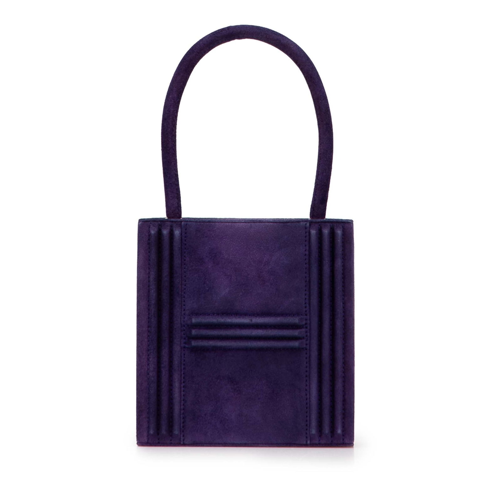 Hermes Mini Doblis Kelly Cadena Handbag in Purple Leather: Hermes Mini Doblis Kelly Cadena Handbag in Purple Leather This exquisite Hermes Mini Doblis Kelly Cadena Handbag showcases a luxurious Doblis leather body in a striking purple hue. It features a rolle