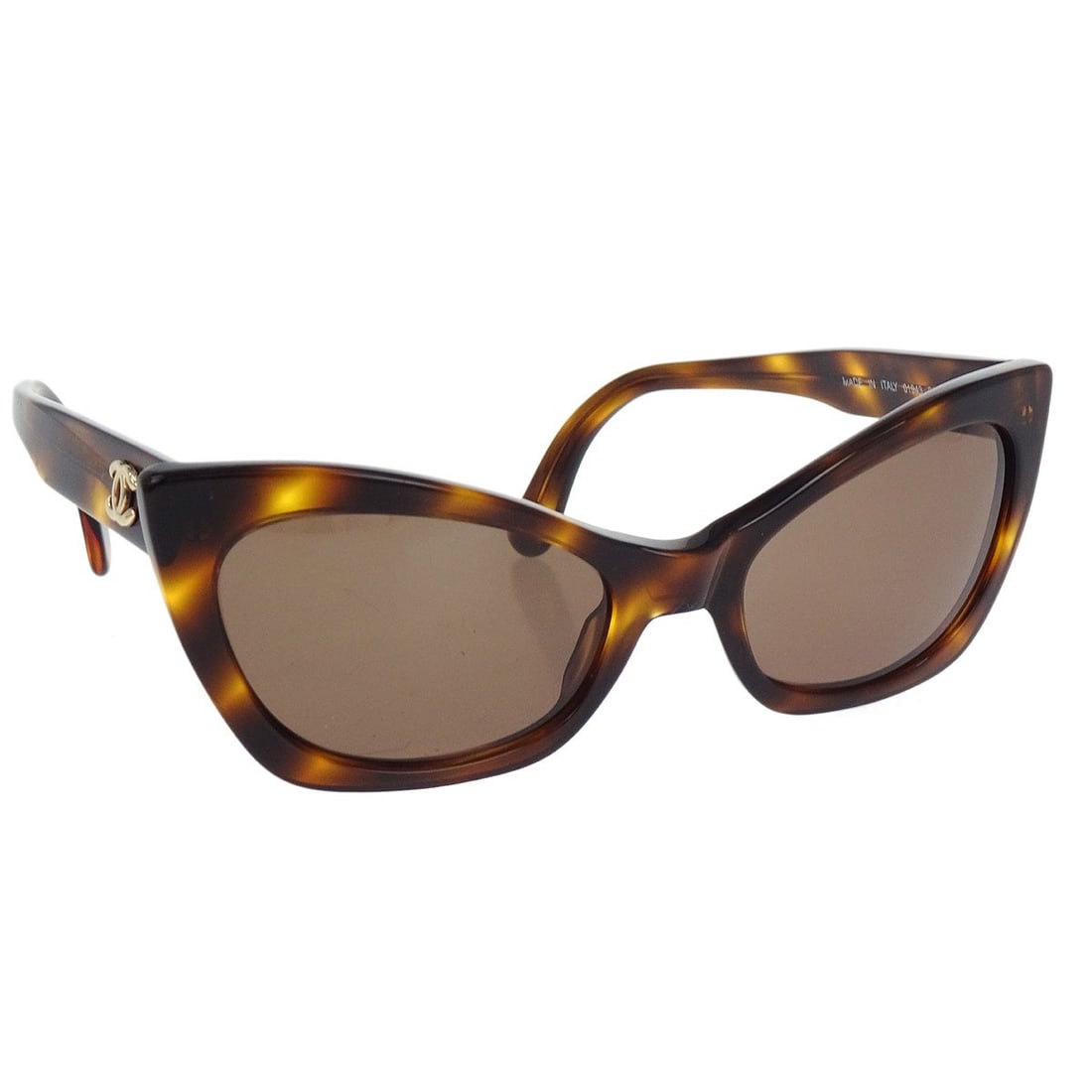 Brown Chanel Logo Sunglasses for Women: Brown Chanel Logo Sunglasses for Women This pre-owned pair of Chanel logo sunglasses features a brown design and is intended for female wearers. The sunglasses are in very good condition, with only mi