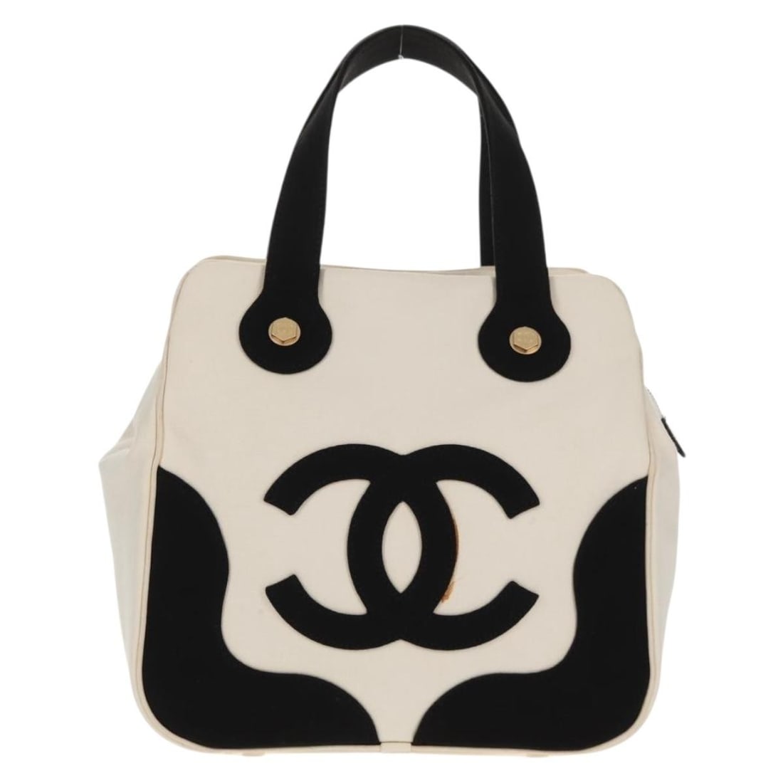 White Marshmallow Tote Bag by Chanel with CC Logo Vintage: White Marshmallow Tote Bag by Chanel with CC Logo Vintage This pre-owned Chanel Marshmallow tote bag features the iconic CC design in white. It is crafted for female use and presents in very good cond