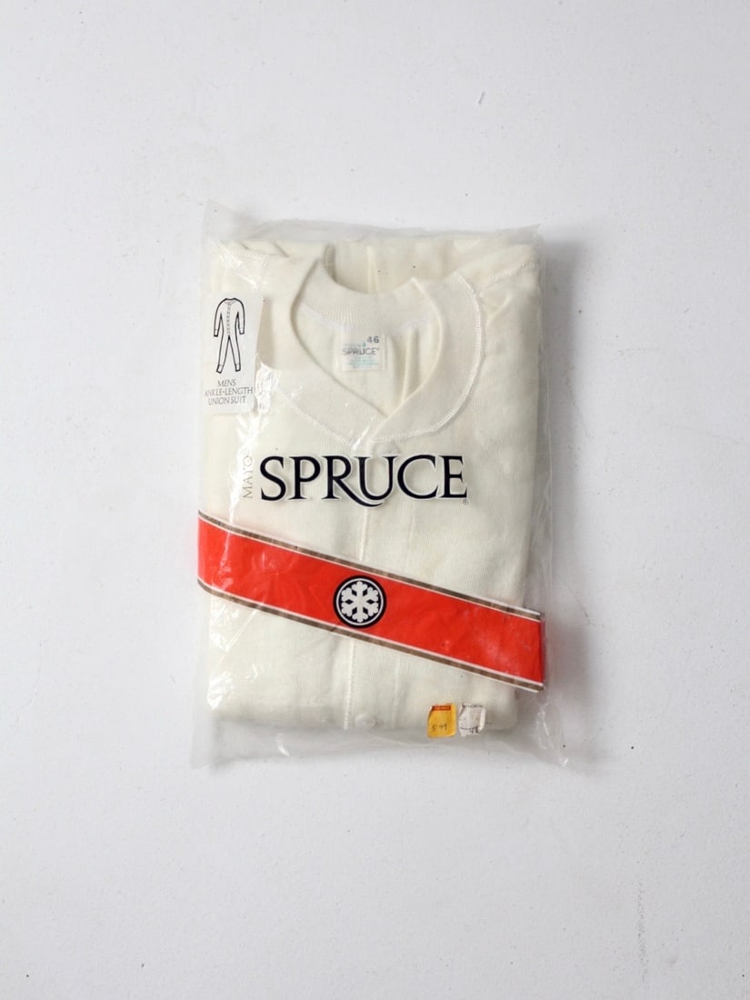 Spruce Vintage Cotton Long Underwear New Old Stock Size 46: Spruce Vintage Cotton Long Underwear New Old Stock Size 46 Discover this vintage men's long underwear by Spruce of Washington Mill Co., crafted from 100% cotton. This new old stock union suit comes in