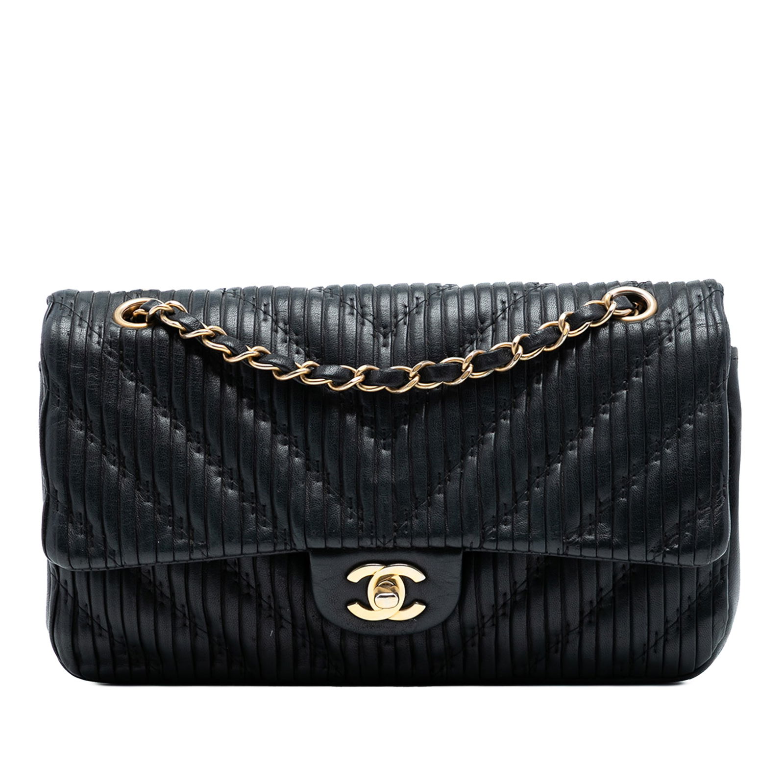 Chanel Medium Classic Chevron Black Calfskin Pleated Double Flap Bag: Chanel Medium Classic Chevron Black Calfskin Pleated Double Flap Bag This Chanel Medium Classic Chevron Pleated Double Flap shoulder bag is a sophisticated accessory crafted from luxurious black calfs