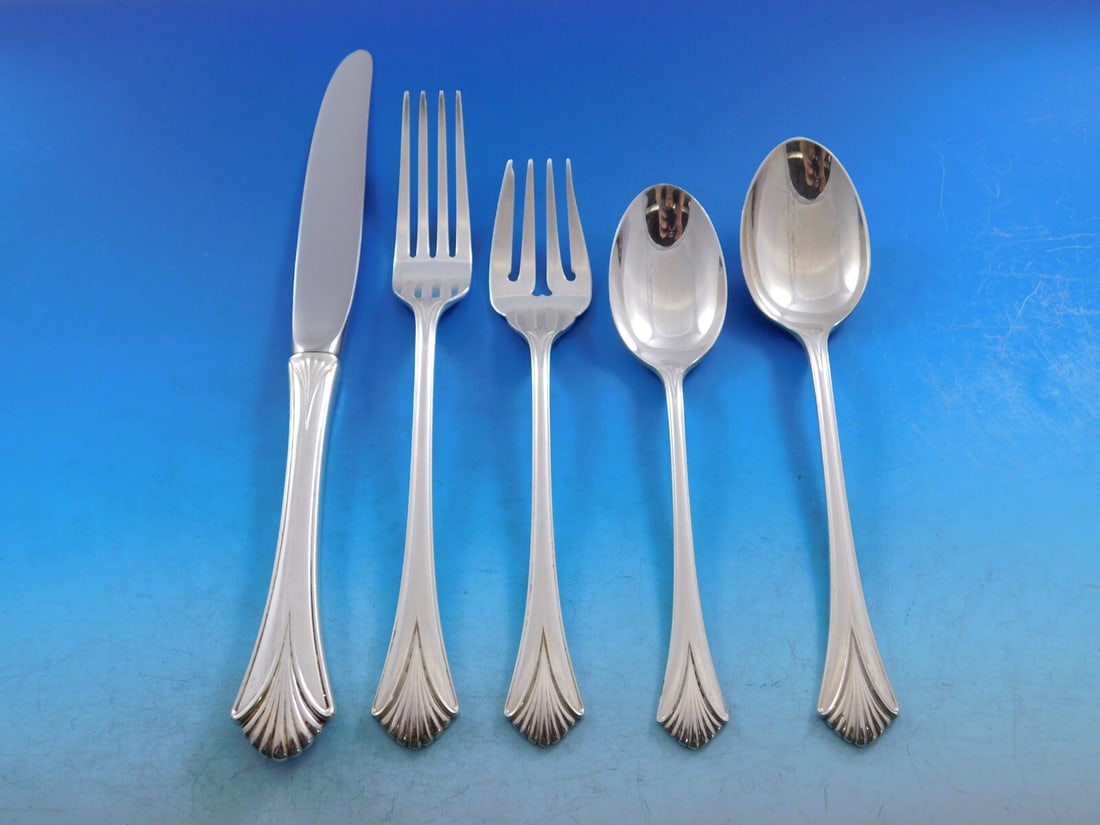 Lunt Regency Shell Sterling Silver Flatware Set for 12 60 Pieces with Storage Chest: Lunt Regency Shell Sterling Silver Flatware Set for 12 60 Pieces with Storage Chest Enhance your dining experience with the Regency Shell sterling silver flatware set by Lunt, designed to serve 12 peo
