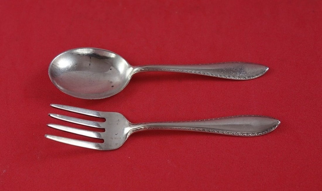 Linden SSMC-Saart Sterling Silver Baby Set 2-Piece 4 3/8 Inches: Linden SSMC-Saart Sterling Silver Baby Set 2-Piece 4 3/8 Inches This exquisite Linden by SSMC-Saart 2-piece baby set is crafted from fine sterling silver, reflecting the elegance of its era, dating be