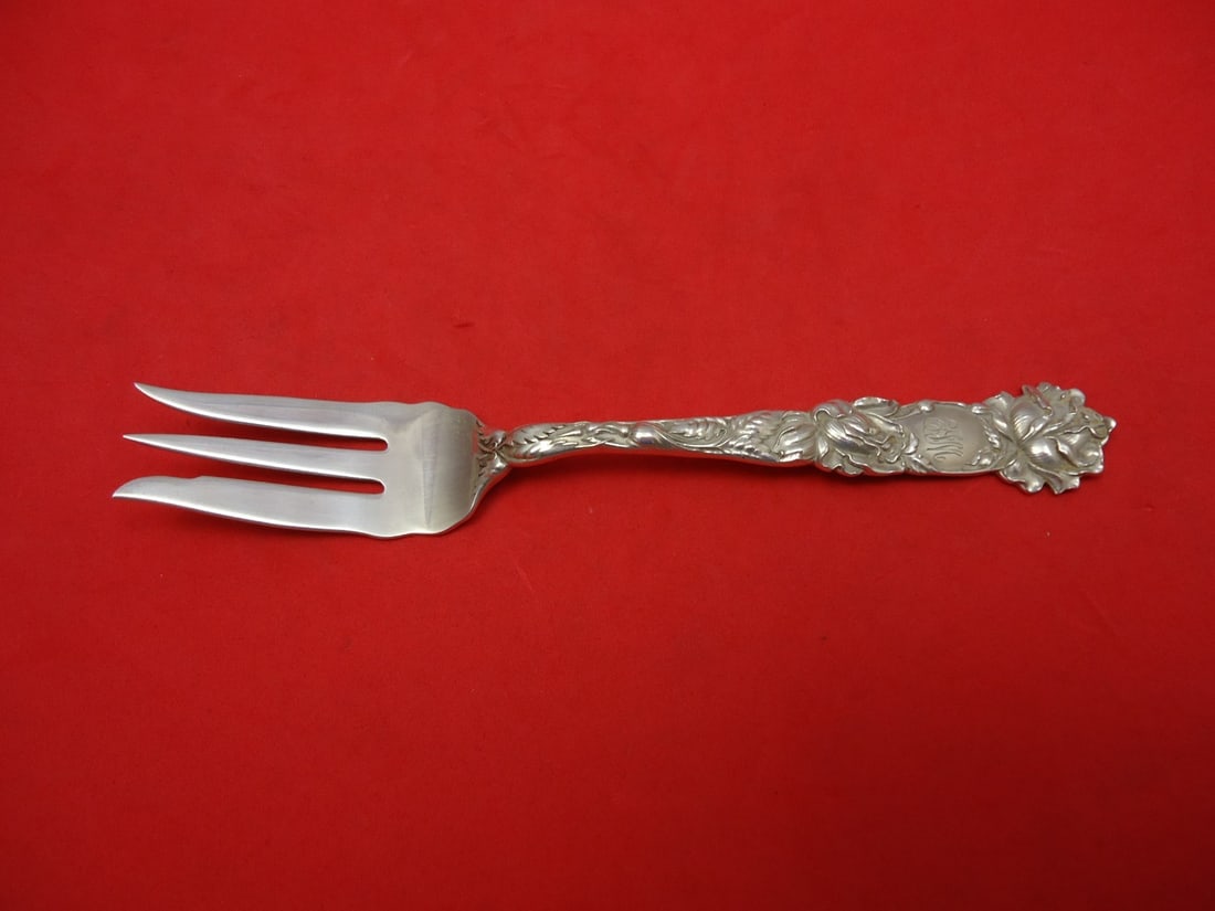 Alvin Bridal Rose Sterling Silver 3-Tine Pastry Fork 5 7/8": Alvin Bridal Rose Sterling Silver 3-Tine Pastry Fork 5 7/8" This elegant Bridal Rose pastry fork by Alvin features a classic 3-tine design and is crafted from high-quality sterling silver. Measuring 5