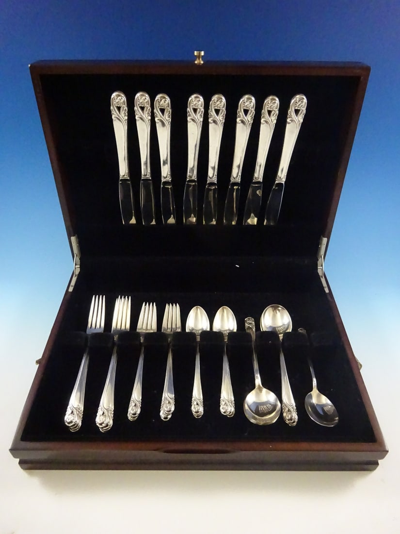 International Silver Spring Glory 41 Piece Flatware Set for 8 with Storage Chest (1 of 8)