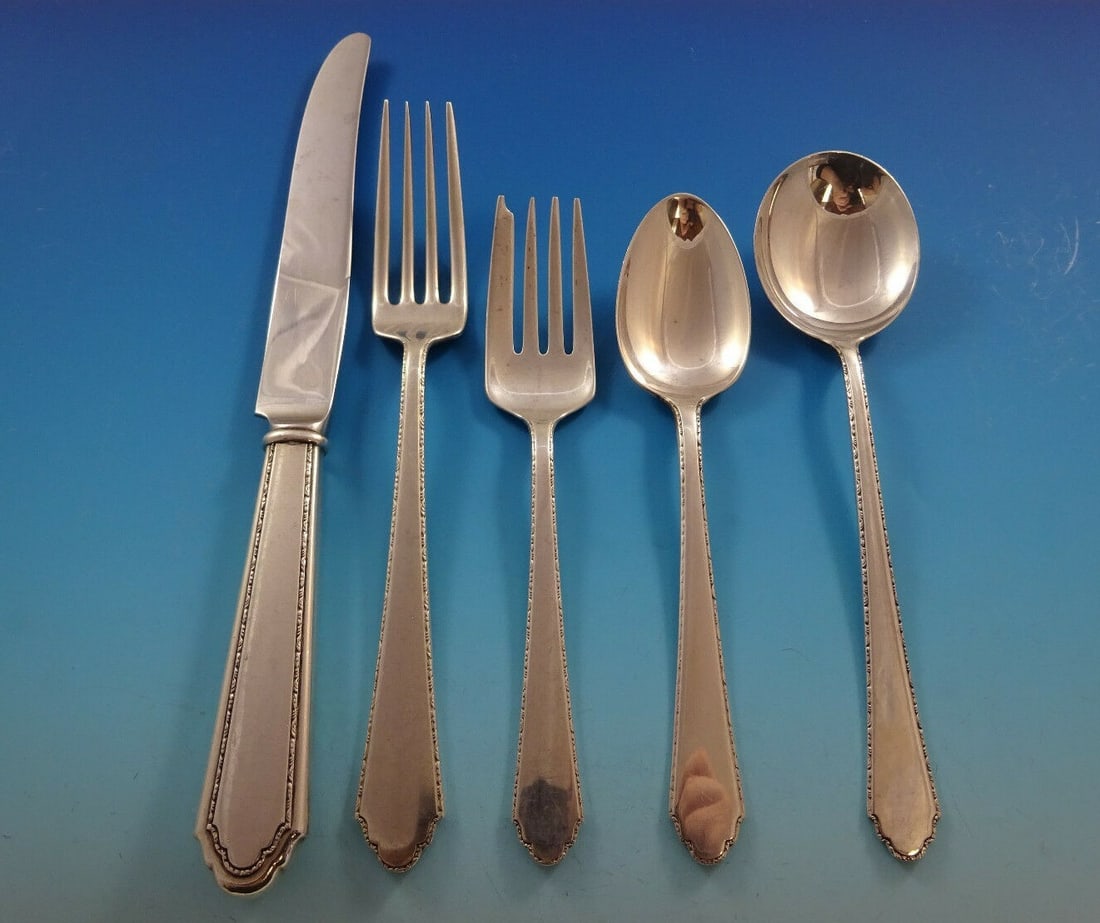 Lunt William & Mary Sterling Silver Flatware Set for 8 50 Pieces with Storage Chest (1 of 10)