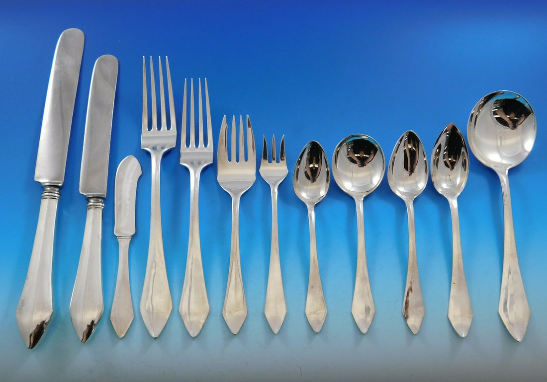 Durgin Chatham Sterling Silver Flatware Set for 8 - 109 Pieces Art Deco: Durgin Chatham Sterling Silver Flatware Set for 8 - 109 Pieces Art Deco Introducing the exquisite Chatham Sterling Silver Flatware Set by Durgin, a timeless collection perfect for elegant dining occas