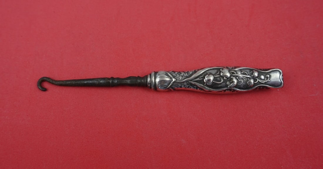 Whiting Sterling Silver Lily of the Valley Button Hook 5 3/4" (1 of 2)