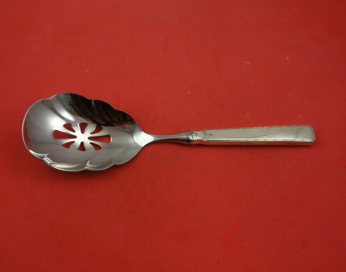 Towle Old Lace Sterling Silver Berry Spoon 9 7/8" Pierced Design: Towle Old Lace Sterling Silver Berry Spoon 9 7/8" Pierced Design This exquisite Old Lace Berry Spoon by Towle is crafted from sterling silver and features a unique pierced design. Measuring 9 7/8 inch