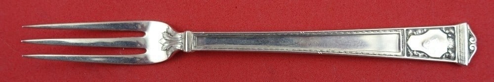 Tiffany & Co San Lorenzo Sterling Silver 3-Tine Strawberry Fork 5.25": Tiffany & Co San Lorenzo Sterling Silver 3-Tine Strawberry Fork 5.25" Discover the elegance of the San Lorenzo Strawberry Fork by Tiffany & Co., crafted from high-quality sterling silver. This exquisi