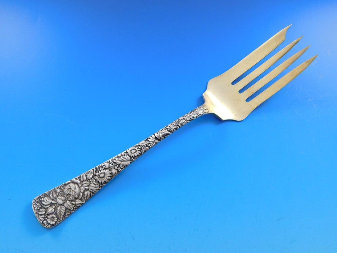 Towle Arlington Sterling Silver Gold Washed Cold Meat Fork 8.5 inches: Towle Arlington Sterling Silver Gold Washed Cold Meat Fork 8.5 inches This exquisite cold meat fork, crafted in the Arlington pattern by Towle, showcases the elegance of sterling silver with a gold wa