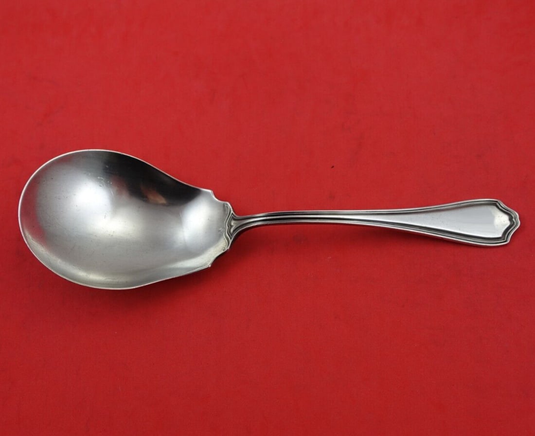 Reed and Barton Hepplewhite Sterling Silver Berry Spoon 8 1/8 Inch: Reed and Barton Hepplewhite Sterling Silver Berry Spoon 8 1/8 Inch This elegant Hepplewhite serving spoon by Reed and Barton is crafted from high-quality sterling silver. Measuring 8 1/8 inches in len