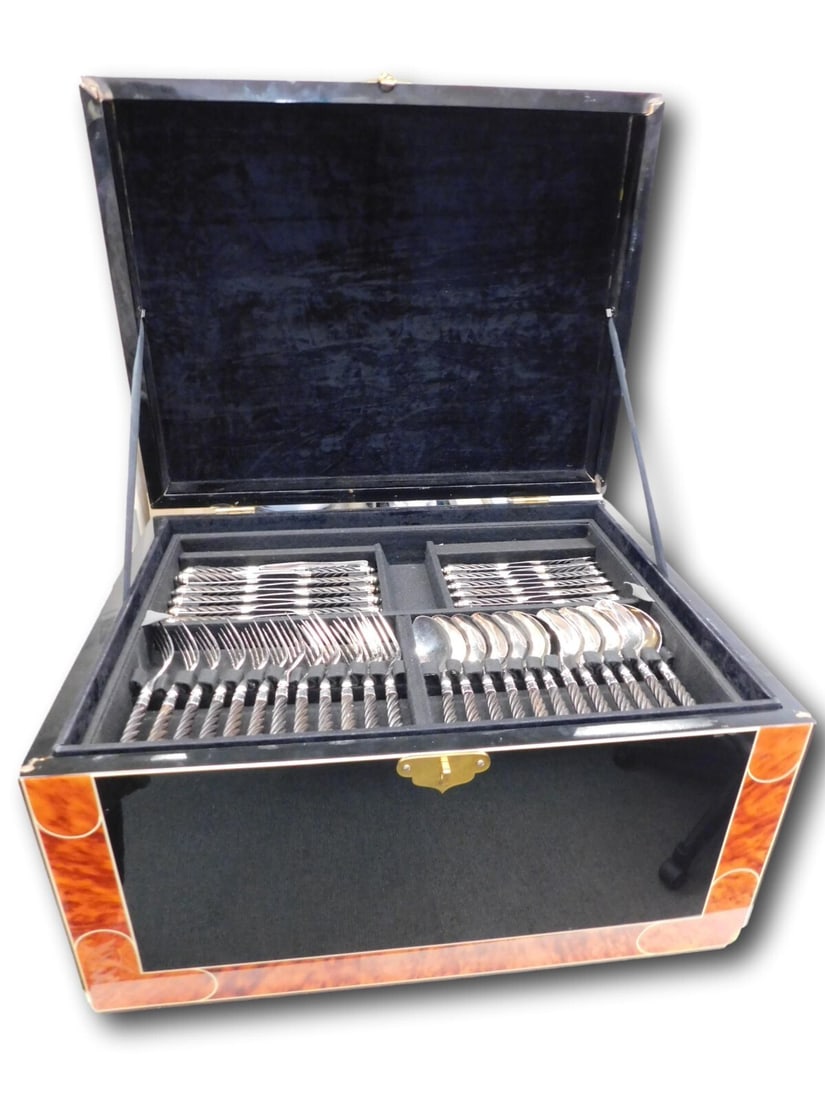 Ercuis Conde Twisted Ebony Silverplated Flatware Set 117 pcs France (1 of 12)