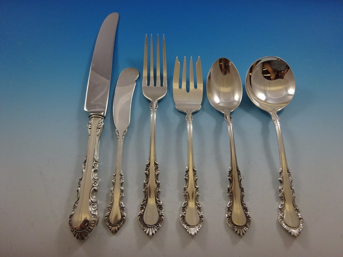 Reed and Barton Georgian Rose Sterling Silver Flatware Set 73 Pieces with Bonus Chest: Reed and Barton Georgian Rose Sterling Silver Flatware Set 73 Pieces with Bonus Chest Discover the elegance of the Georgian Rose Flatware Set by Reed and Barton, a stunning collection of 73 pieces cra