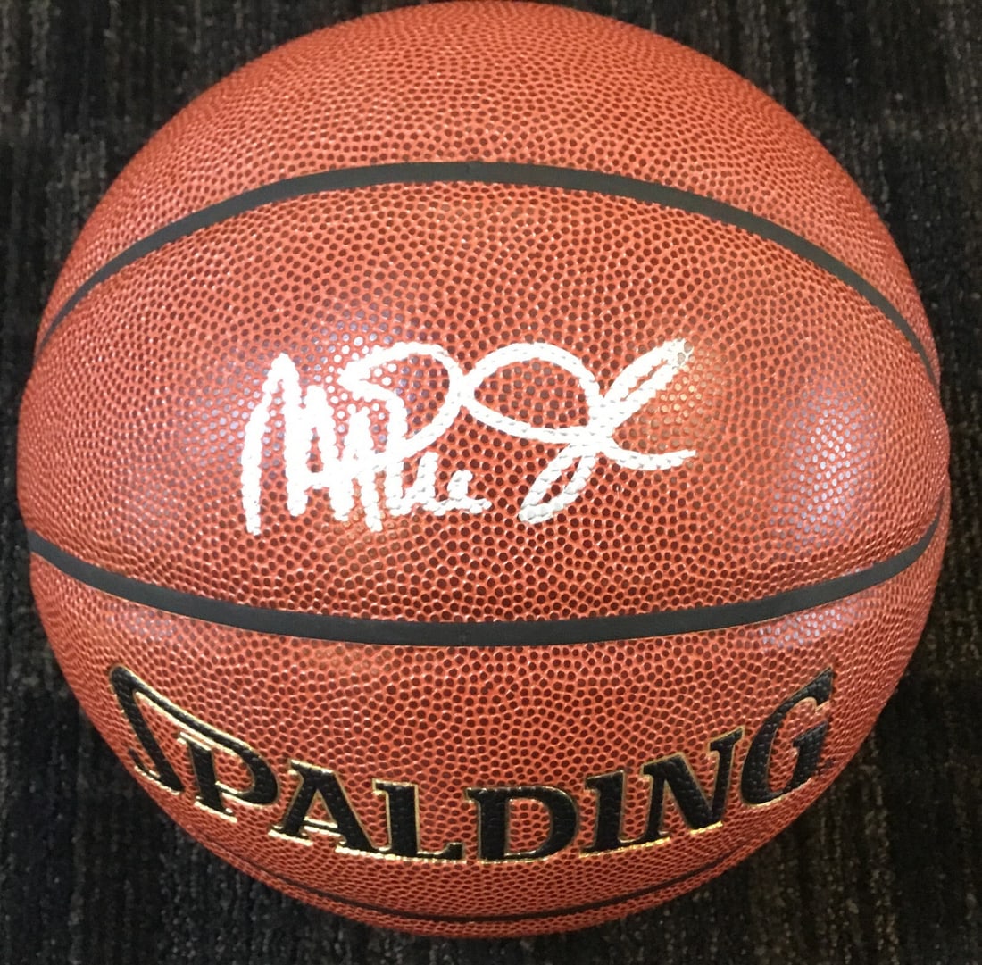 Magic Johnson Signed Basketball Los Angeles Lakers Schwartz Sports Authenticated (1 of 2)