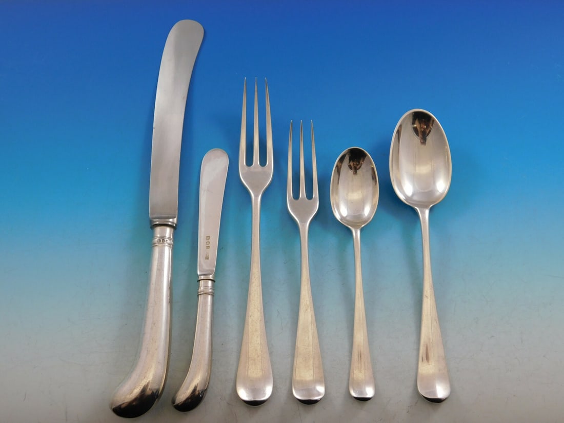 W. Wilson Rat Tail Sterling Silver Flatware Set 94 pcs with Vintage Chest: W. Wilson Rat Tail Sterling Silver Flatware Set 94 pcs with Vintage Chest Enhance your dining experience with this monumental Rat Tail sterling silver flatware set by W. Wilson, crafted in England. Th