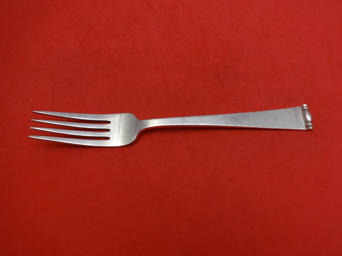 Allan Adler Modern Georgian Sterling Silver Dinner Fork 4-Tine 7 3/4: Allan Adler Modern Georgian Sterling Silver Dinner Fork 4-Tine 7 3/4 This exquisite dinner fork from Allan Adler features a classic Modern Georgian design, showcasing timeless elegance in every meal.