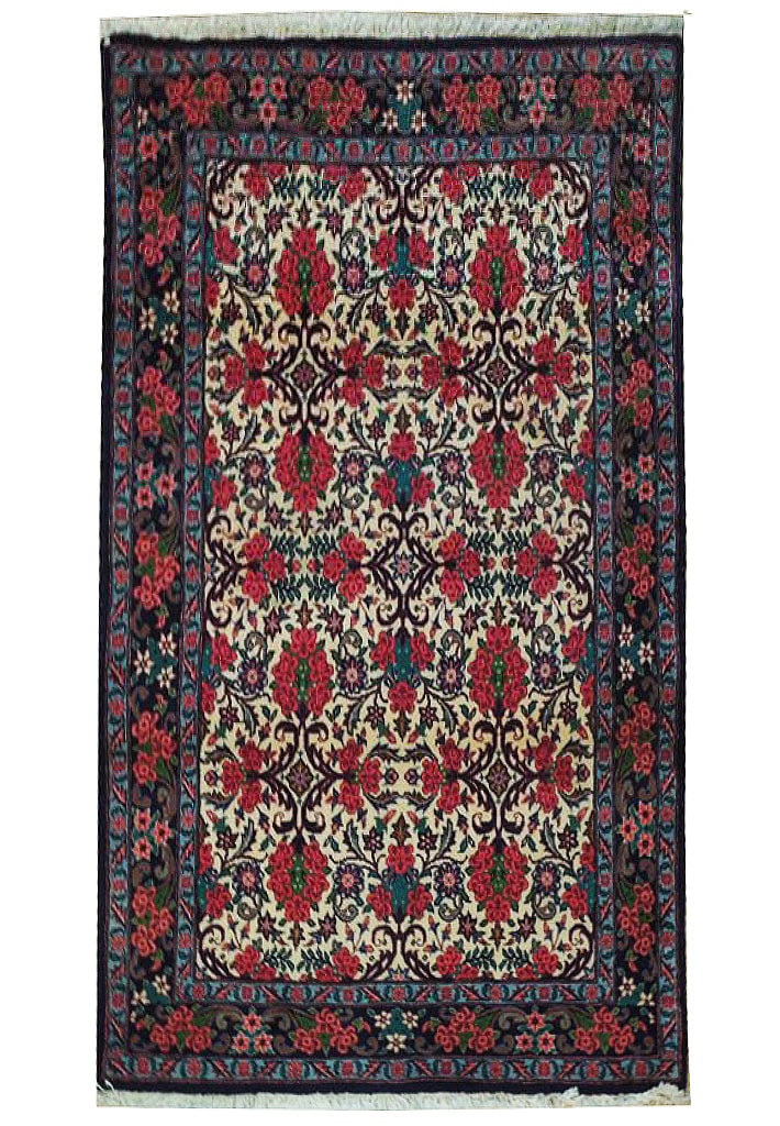 Hand-knotted Ivory Persian Ghom Area Rug 3.5 x 5.5 Feet: Hand-knotted Ivory Persian Ghom Area Rug 3.5 x 5.5 Feet Free continental US Shipping Introducing an exquisite 3.5 x 5.5 Ivory Fine Persian Ghom Rug, a true masterpiece of elegance and heritage. Handcr