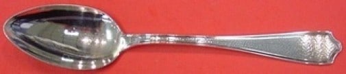 Alvin Maryland Hammered Sterling Silver Serving Spoon 8.5": Alvin Maryland Hammered Sterling Silver Serving Spoon 8.5" This exquisite serving spoon is crafted from high-quality sterling silver by Alvin, showcasing the elegant Maryland hammered pattern. Measuri