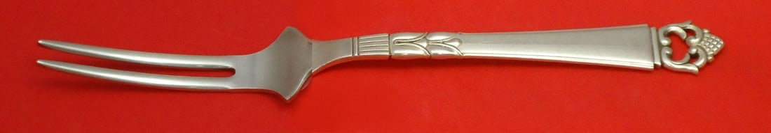 Frigast Danish Crown Sterling Silver Serving Fork Custom Made 7in: Frigast Danish Crown Sterling Silver Serving Fork Custom Made 7in This exquisite custom-made spinach fork from Frigast showcases the elegant Danish Crown pattern and is crafted from high-quality sterl