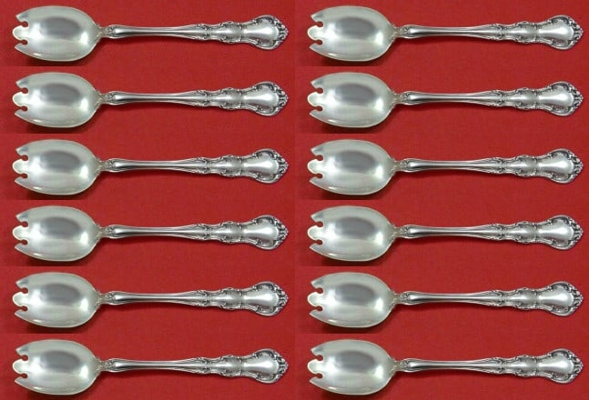 Wallace Old Atlanta Sterling Silver Ice Cream Forks Set 12 pcs: Wallace Old Atlanta Sterling Silver Ice Cream Forks Set 12 pcs Enhance your dining experience with this exquisite 12-piece set of ice cream dessert forks from the Old Atlanta pattern by Wallace. Craft