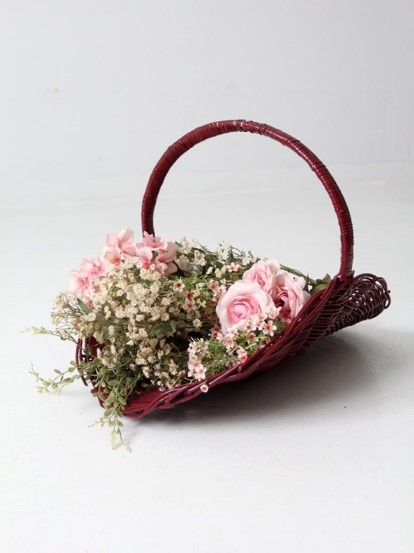 Vintage Raspberry Red Wicker Flower Basket Decorative Display: Vintage Raspberry Red Wicker Flower Basket Decorative Display This vintage painted wicker flower basket features a beautifully curved open shape, perfect for displaying or gathering flowers. Its rich