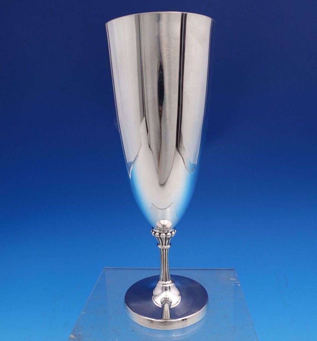 Old Newbury Crafters Sterling Silver Water Goblet 7.875in x 2.75in: Old Newbury Crafters Sterling Silver Water Goblet 7.875in x 2.75in Presenting an exceptional Old Newbury Crafters sterling silver water goblet, a perfect addition to any collection. This beautifully c