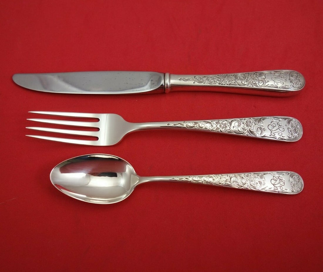 Kirk Old Maryland Engraved Sterling Silver 3-Piece Junior Set: Kirk Old Maryland Engraved Sterling Silver 3-Piece Junior Set This vintage 3-piece junior set, crafted by Kirk, showcases the elegant Old Maryland Engraved pattern. Made of high-quality sterling silve