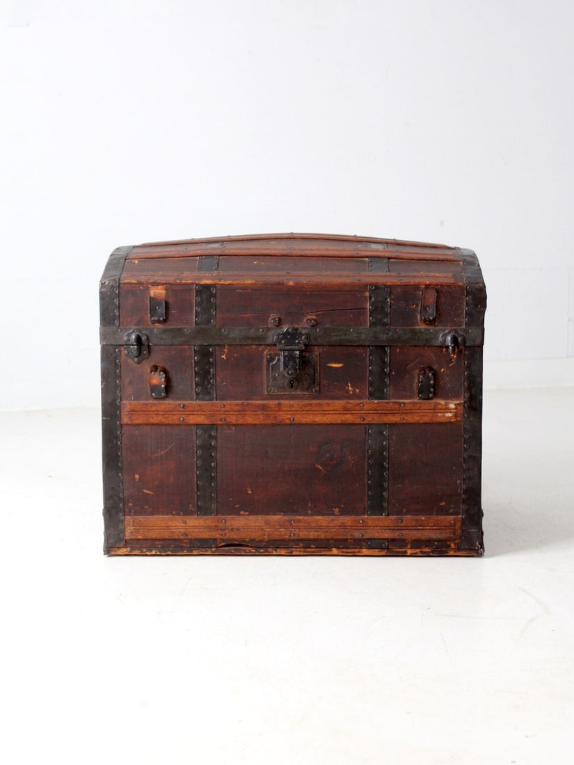 19th Century Antique Barrel Top Steamer Trunk Vintage Charm (1 of 16)