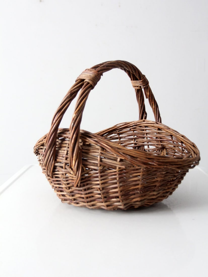 Rustic Vintage Wicker Harvest Basket with Double Handles (1 of 12)