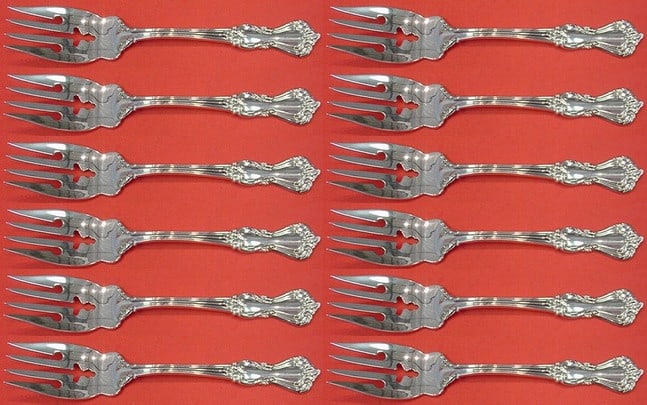 Reed and Barton Marlborough Sterling Silver Salad Fork Set 12 pcs: Reed and Barton Marlborough Sterling Silver Salad Fork Set 12 pcs This 12-piece set of Marlborough salad forks by Reed & Barton showcases exquisite craftsmanship in sterling silver. Each fork measures