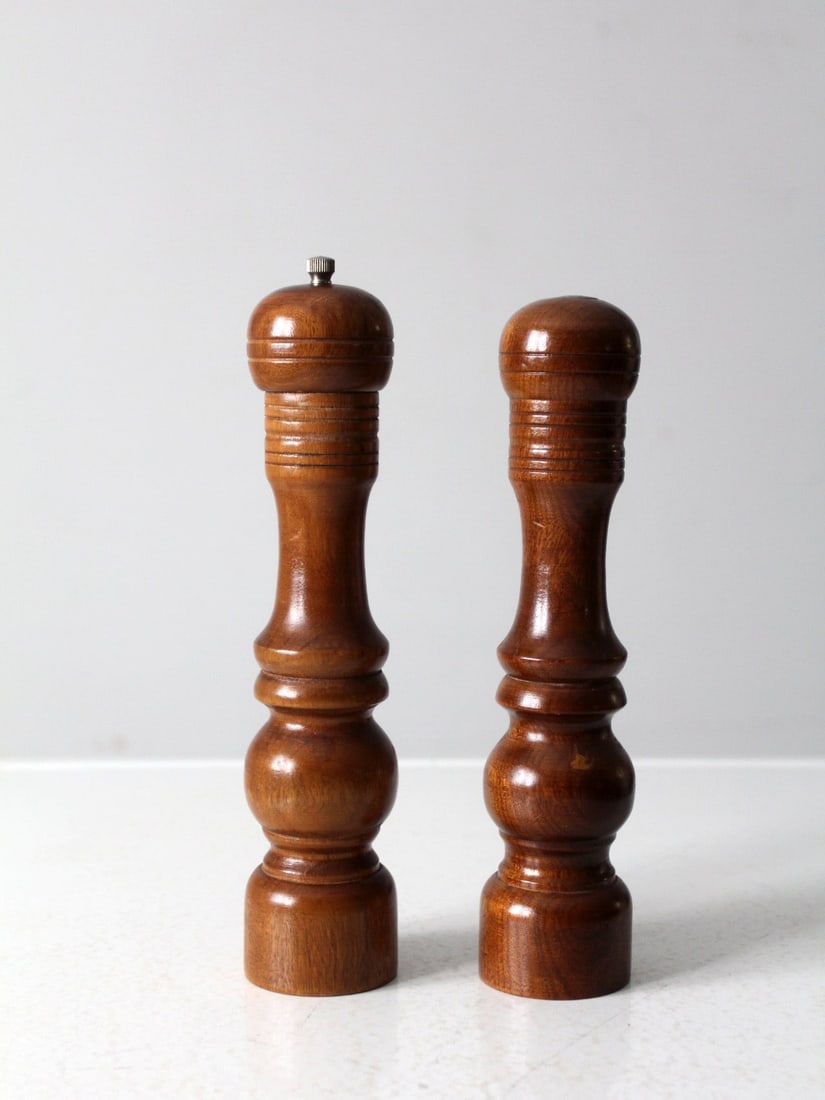 Vintage Mid Century Wooden Salt and Pepper Shaker Set (1 of 9)