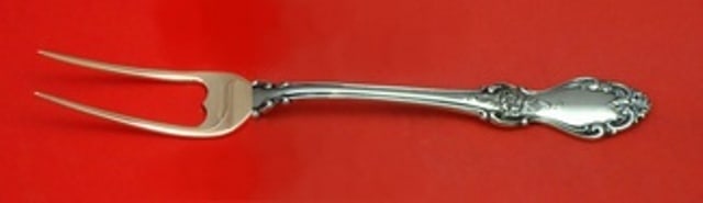 Reed & Barton Old Virginia Sterling Silver Serving Fork 7 3/8" Custom Made: Reed & Barton Old Virginia Sterling Silver Serving Fork 7 3/8" Custom Made Introducing the exquisite Old Virginia Serving Fork by Reed & Barton, a stunning example of craftsmanship in sterling silver.