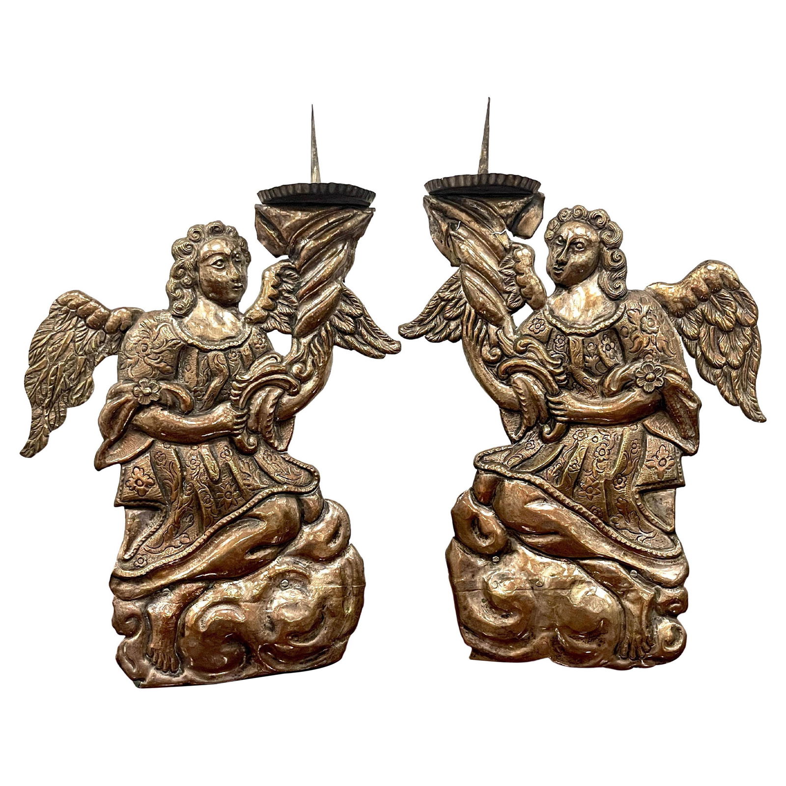 Set of 2 Italian Baroque Silverplated Angel Candlesticks 17in: Set of 2 Italian Baroque Silverplated Angel Candlesticks 17in This exquisite pair of Italian Baroque silverplated angel candlesticks, also known as prickets, reflects the opulent artistry of the Baroq