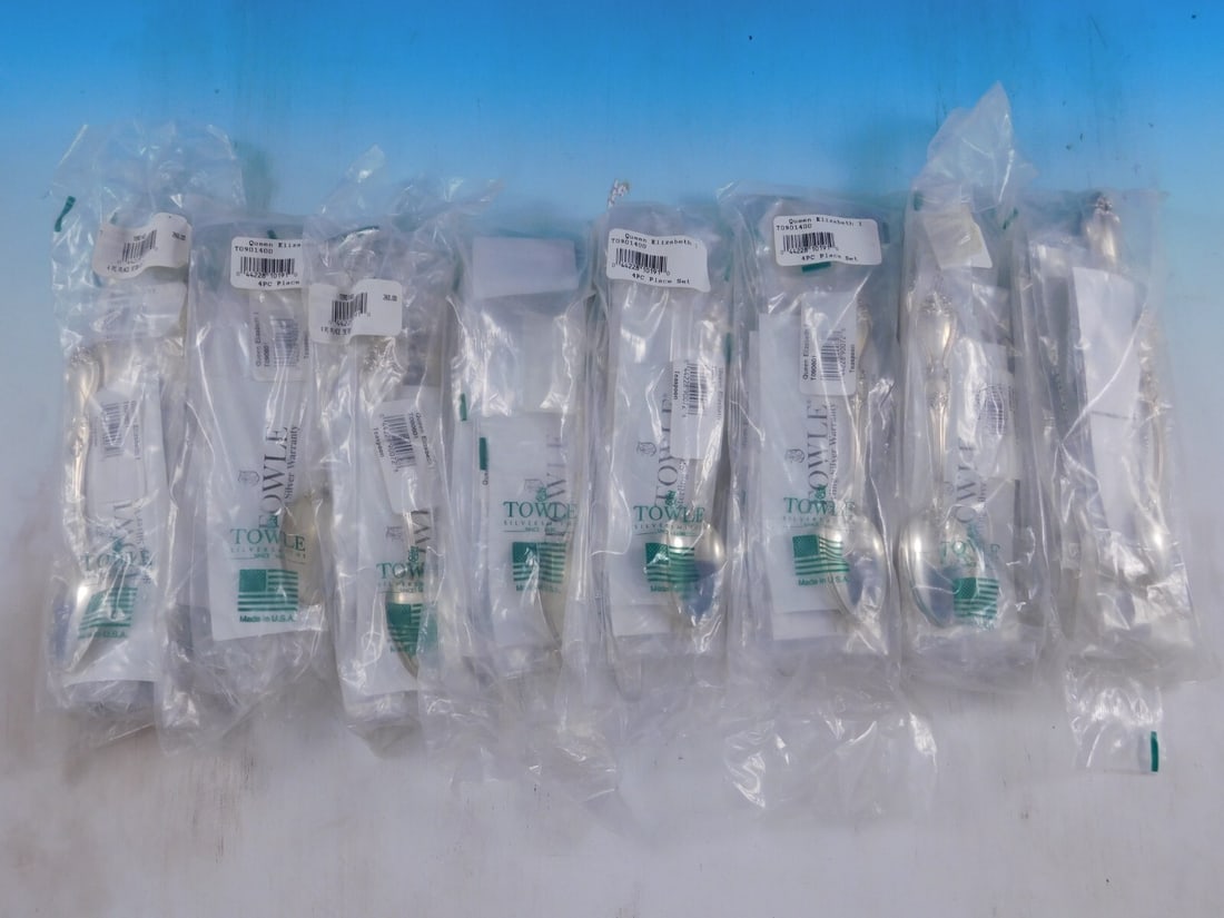 Towle Queen Elizabeth I Sterling Silver Flatware Set 32 pcs Service for 12 (1 of 7)