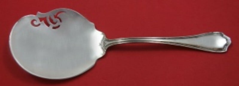 Reed and Barton Hepplewhite Sterling Silver Tomato Server 8 1/8 Inch (1 of 2)