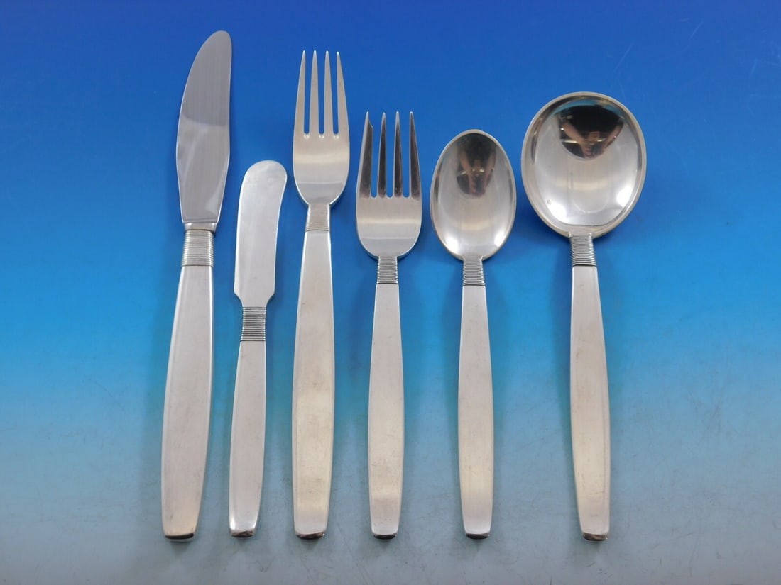 Hingelberg Silver Thread Danish Sterling Silver Flatware Set 77 pcs Mid-Century Modern: Hingelberg Silver Thread Danish Sterling Silver Flatware Set 77 pcs Mid-Century Modern Enhance your dining experience with this exquisite 77-piece Sterling Silver Flatware Set from Hingelberg, featuri