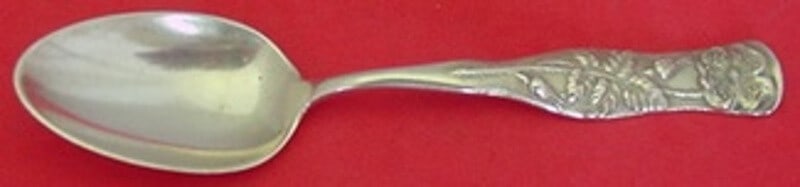 Shiebler Flora Sterling Silver Teaspoon 5 5/8 inch Multi Motif: Shiebler Flora Sterling Silver Teaspoon 5 5/8 inch Multi Motif This exquisite Flora by Shiebler sterling silver teaspoon is a beautiful addition to any flatware collection. Measuring 5 5/8 inches, thi