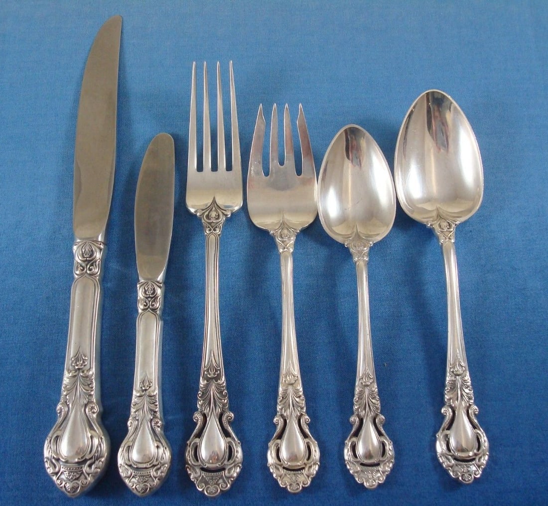 Kirk Stieff Royal Dynasty Sterling Silver Flatware Set 54 Pieces with Storage Chest (1 of 8)