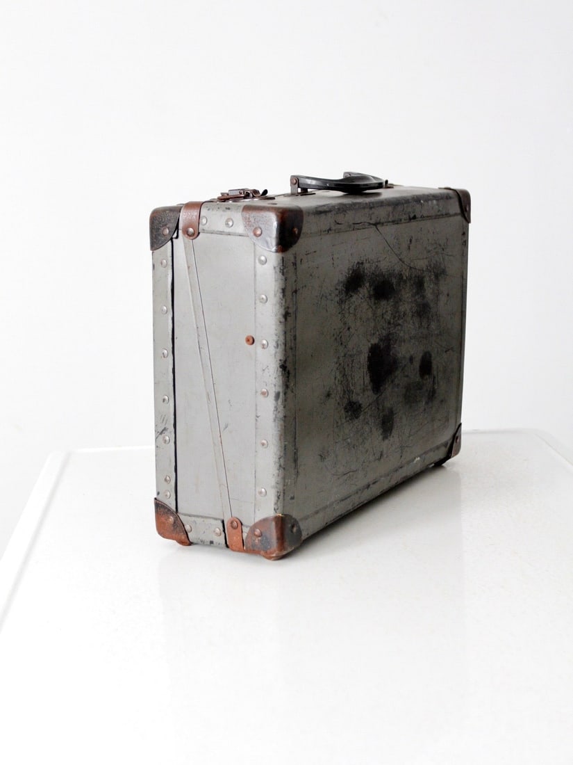 Vintage Mason Shoe Metal Sample Case with Logo 16.5 x 5.5 x 12.75 (1 of 7)