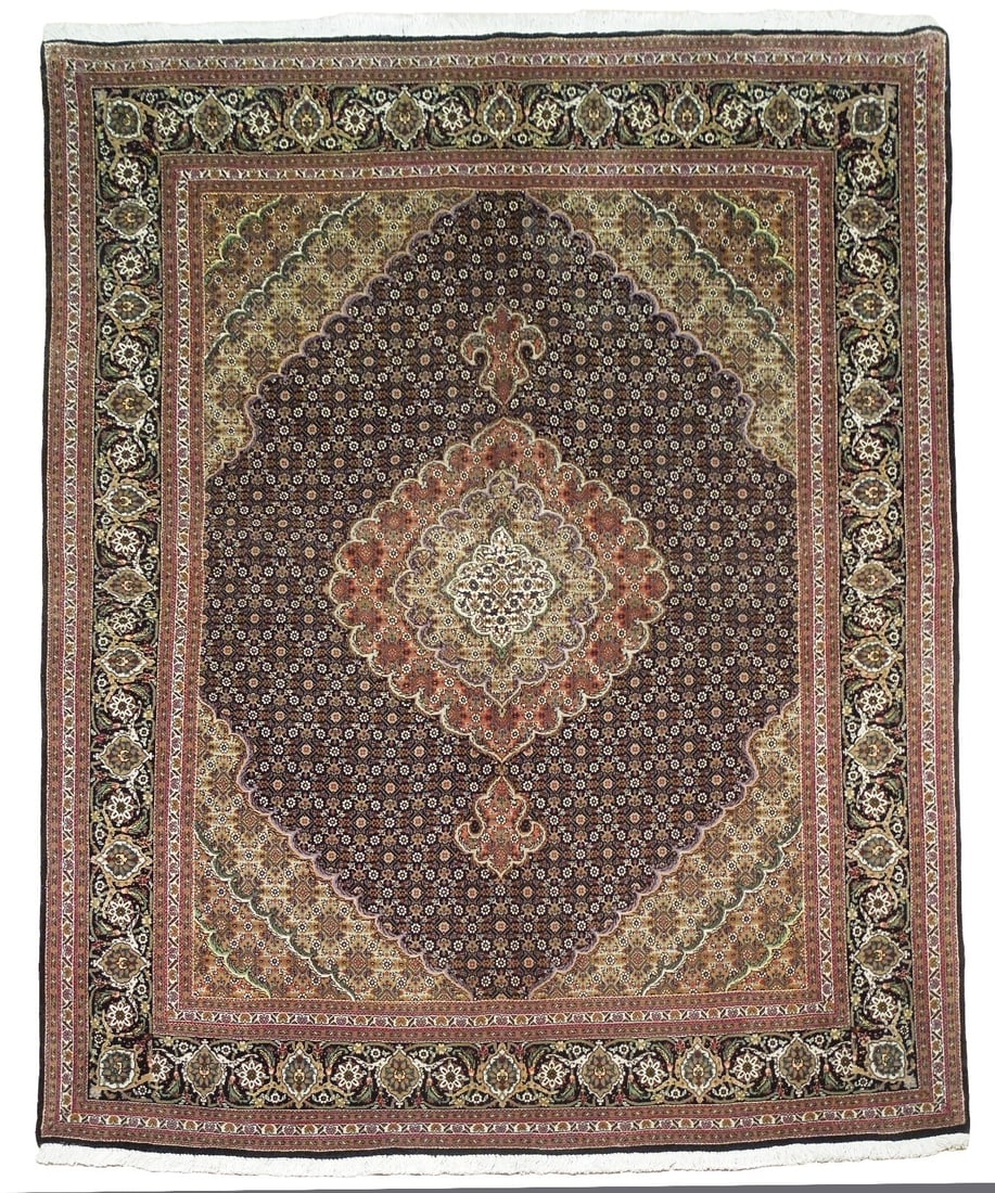5' x 6' 4" Black Wool Silk Tabriz Mahi Hand-Knotted Area Rug: 5' x 6' 4" Black Wool Silk Tabriz Mahi Hand-Knotted Area Rug Free continental US Shipping Elevate your living space with the exquisite 5' x 6' Black Wool & Silk Fine Quality Persian Tabriz Mahi Rug. H