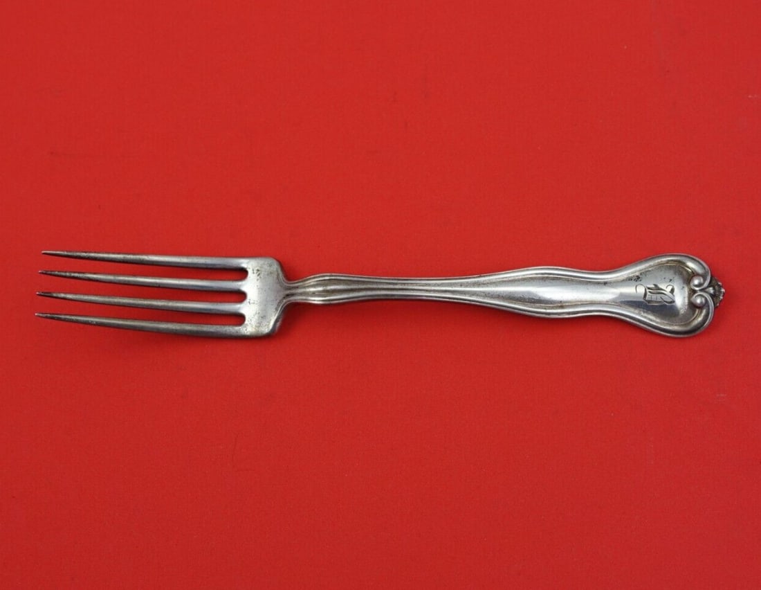 Watson Mount Vernon Sterling Silver Dinner Fork 7 3/4" Heirloom Piece: Watson Mount Vernon Sterling Silver Dinner Fork 7 3/4" Heirloom Piece Experience the timeless elegance of the Mount Vernon dinner fork by Watson. Crafted from high-quality sterling silver, this 7 3/4"