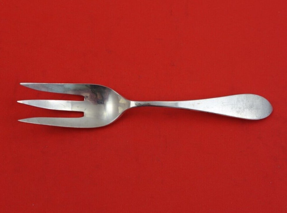 Old Newbury Crafters Sterling Silver 3-Tine Pastry Fork 5 3/4 inch: Old Newbury Crafters Sterling Silver 3-Tine Pastry Fork 5 3/4 inch This exquisite pastry fork from Old Newbury Crafters features a classic 3-tine design, perfect for serving delicate pastries. Crafted