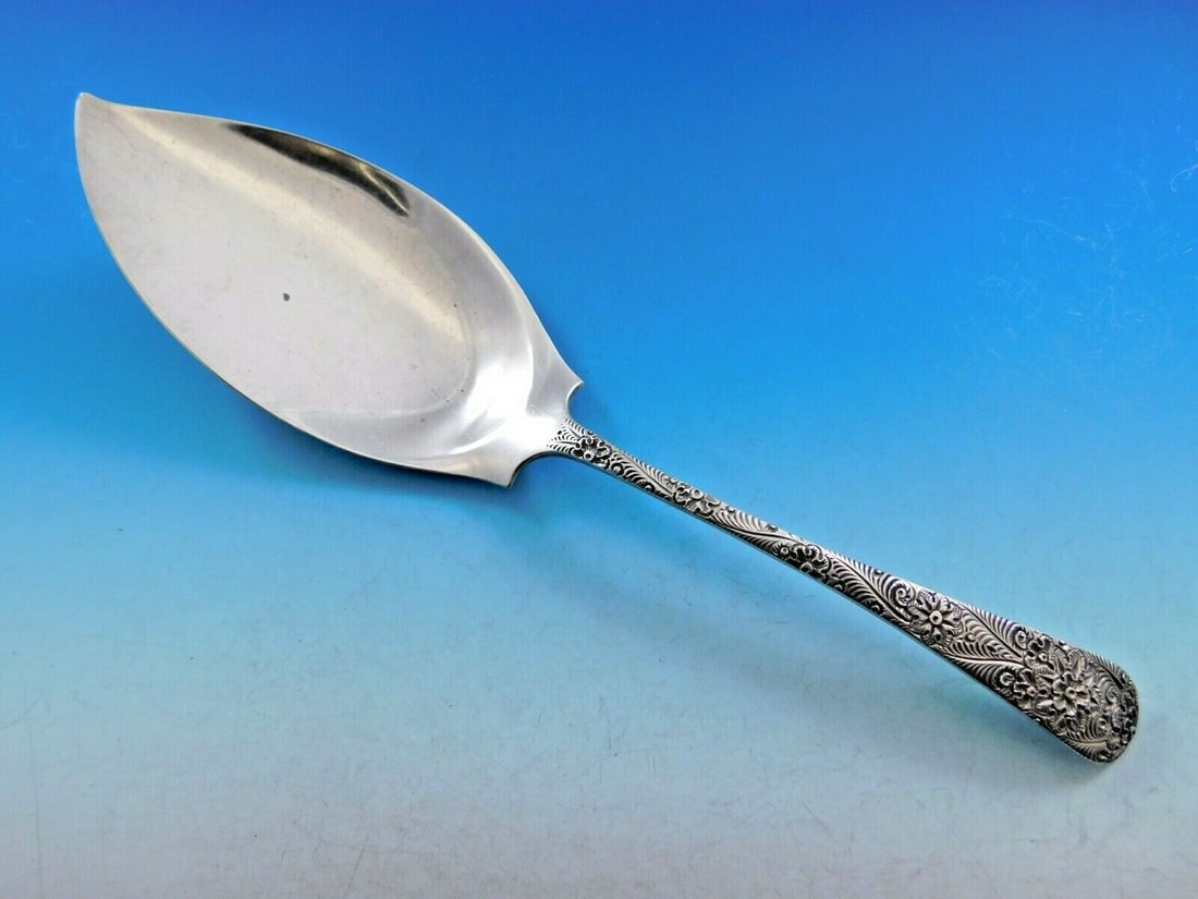 Tiffany & Co Antique Engraved Sterling Silver Ice Cream Server 11": Tiffany & Co Antique Engraved Sterling Silver Ice Cream Server 11" Discover a remarkable piece of culinary history with this Antique Engraved Ice Cream Server by Tiffany & Co. Crafted from sterling si