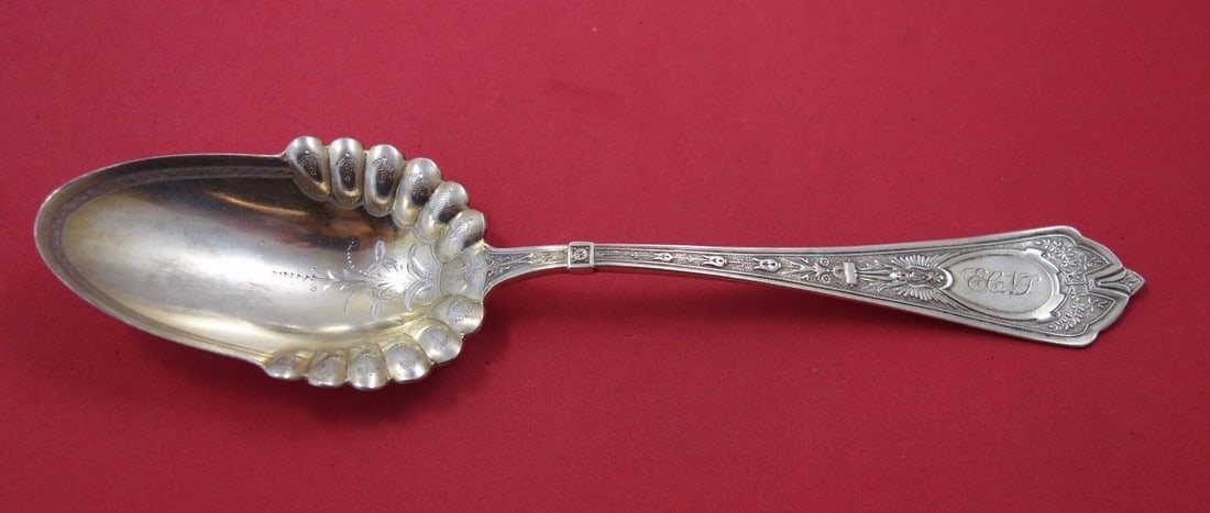 Cleopatra Sterling Silver Berry Spoon by Schulz & Fischer 8 7/8" Gold Washed Fluted: Cleopatra Sterling Silver Berry Spoon by Schulz & Fischer 8 7/8" Gold Washed Fluted Introducing the Cleopatra Serving Spoon by Schulz & Fischer, crafted from exquisite sterling silver. This berry spoo