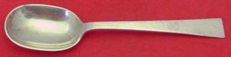 Allan Adler Starlit Sterling Silver 6 3/4 Inch Soup Spoon: Allan Adler Starlit Sterling Silver 6 3/4 Inch Soup Spoon Enhance your dining experience with this exquisite Starlit place soup spoon by Allan Adler. Crafted from high-quality sterling silver, this el
