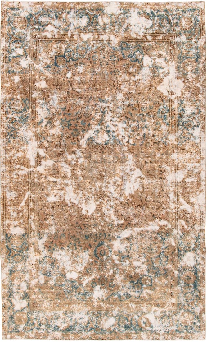 Vintage Persian Tabriz Wool Rug 6'1" x 10'2" Taupe: Vintage Persian Tabriz Wool Rug 6'1" x 10'2" Taupe Experience the elegance of this vintage hand-knotted Persian Tabriz rug, featuring a low pile design. Measuring 6'1" x 10'2", this pre-owned piece is