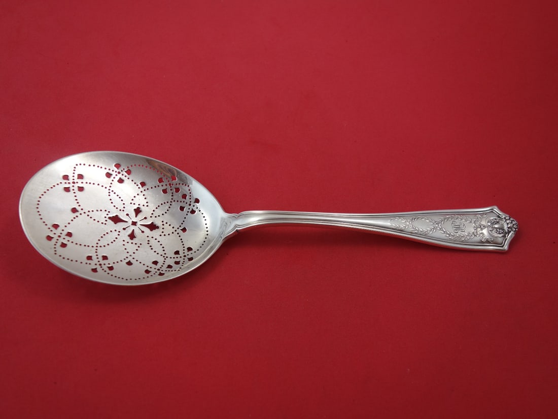 Tiffany & Co. Winthrop Sterling Silver Fried Egg Server 9 1/4 Inch: Tiffany & Co. Winthrop Sterling Silver Fried Egg Server 9 1/4 Inch This exquisite fried egg server is part of the Winthrop pattern by Tiffany & Co., crafted from high-quality sterling silver. Measurin