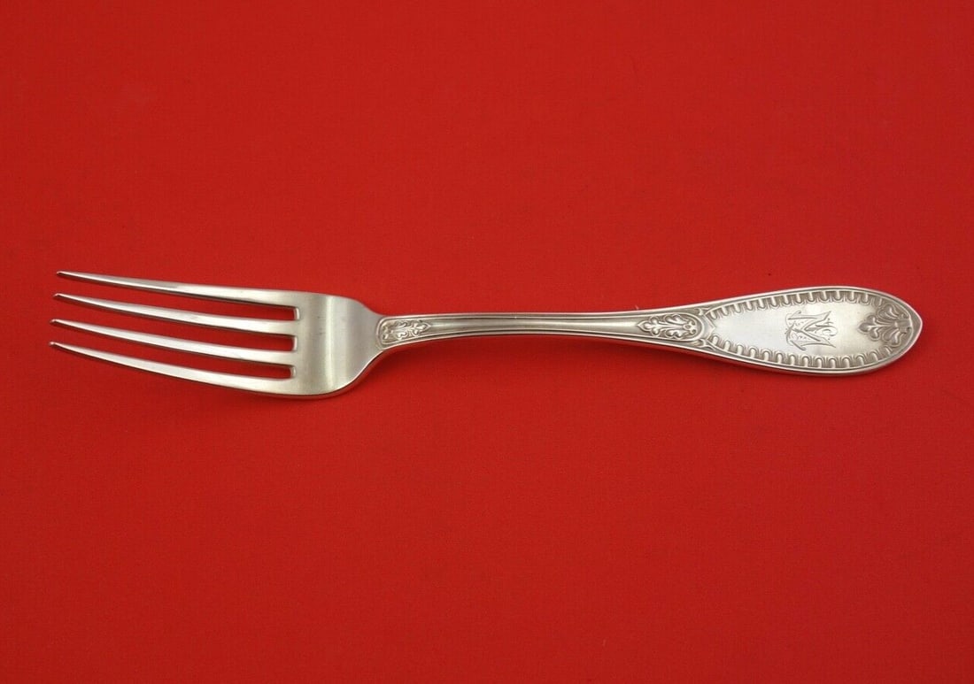 John Polhamus Ionic Sterling Silver Banquet Fork 8 3/8 inches: John Polhamus Ionic Sterling Silver Banquet Fork 8 3/8 inches This exquisite banquet fork is part of the Ionic pattern by John Polhamus, crafted from high-quality sterling silver. Measuring 8 3/8 inch